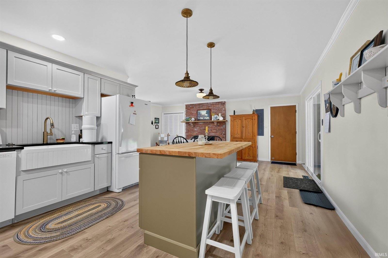 213 N Bayberry Lane, Muncie, IN 47304