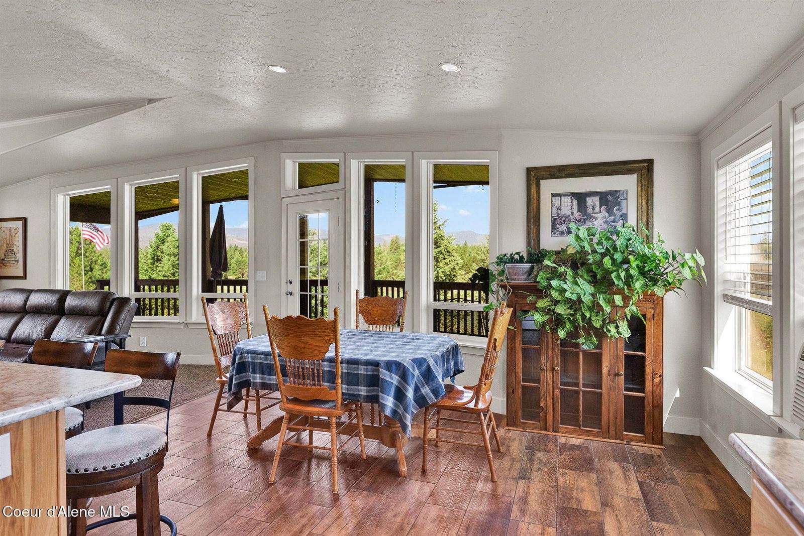 241 Promised Rdg, Priest River, ID 83856