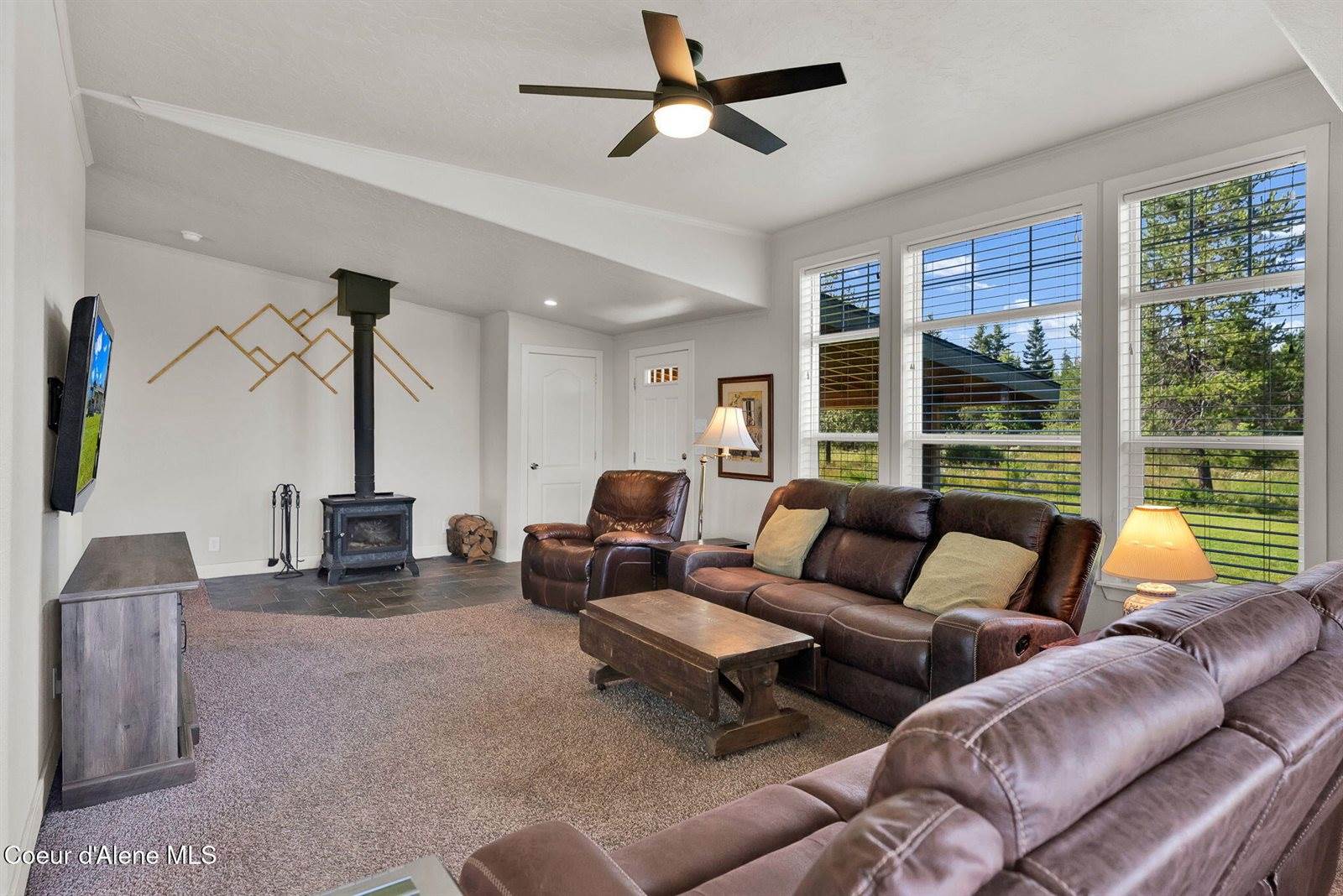 241 Promised Rdg, Priest River, ID 83856
