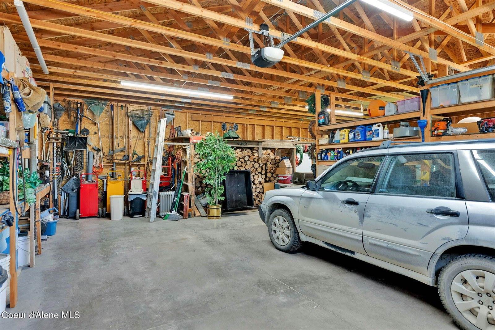 241 Promised Rdg, Priest River, ID 83856