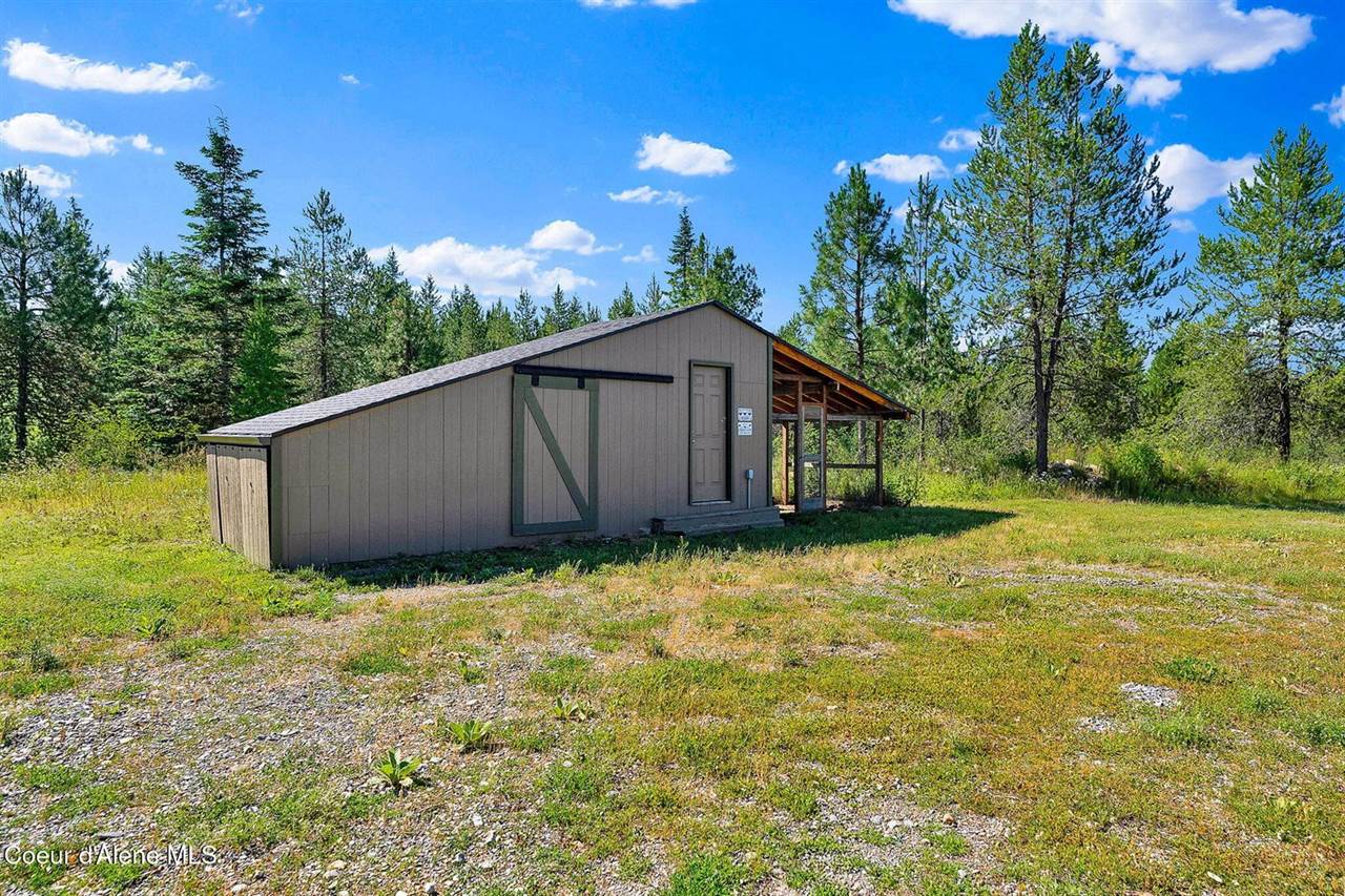 241 Promised Rdg, Priest River, ID 83856