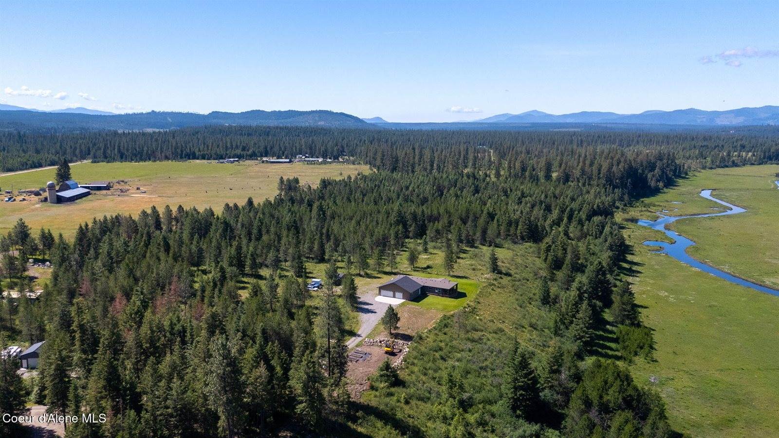 241 Promised Rdg, Priest River, ID 83856
