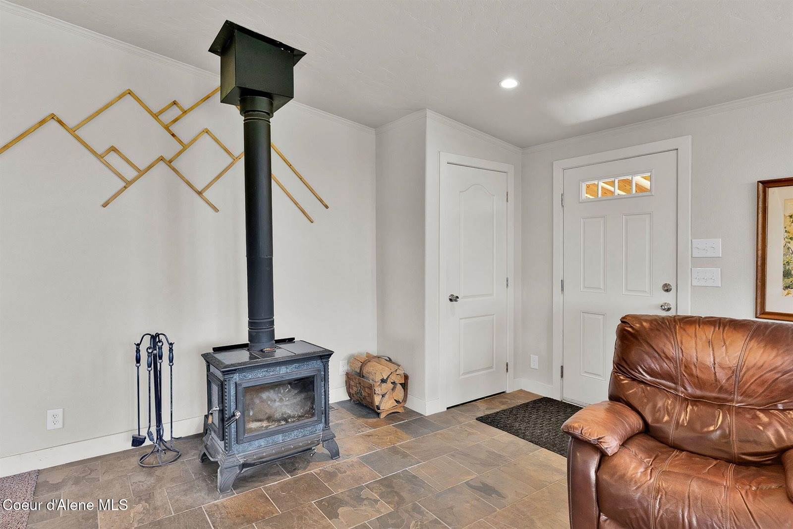 241 Promised Rdg, Priest River, ID 83856