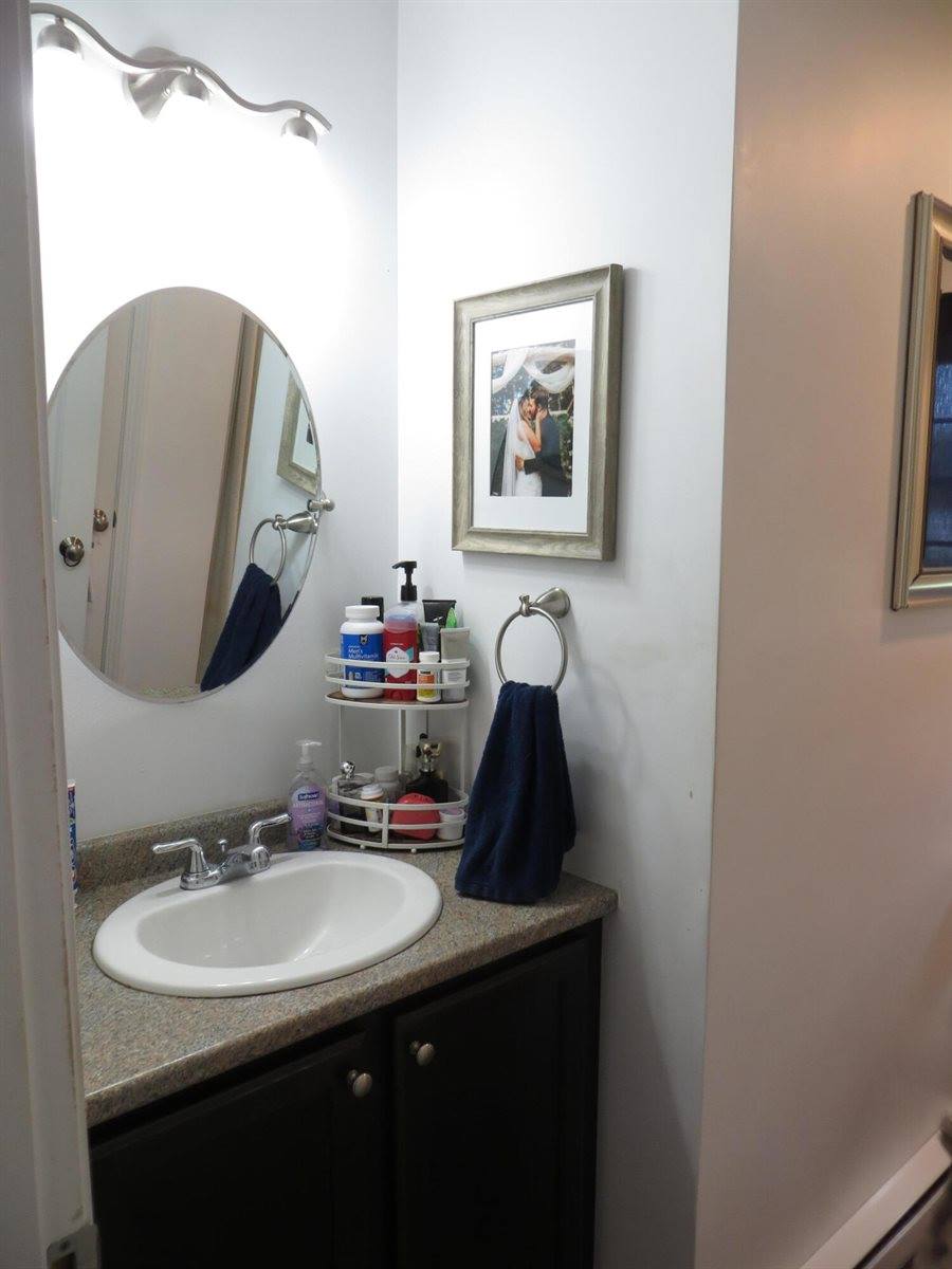 11 Moline Lane, Levant, ME 04456
