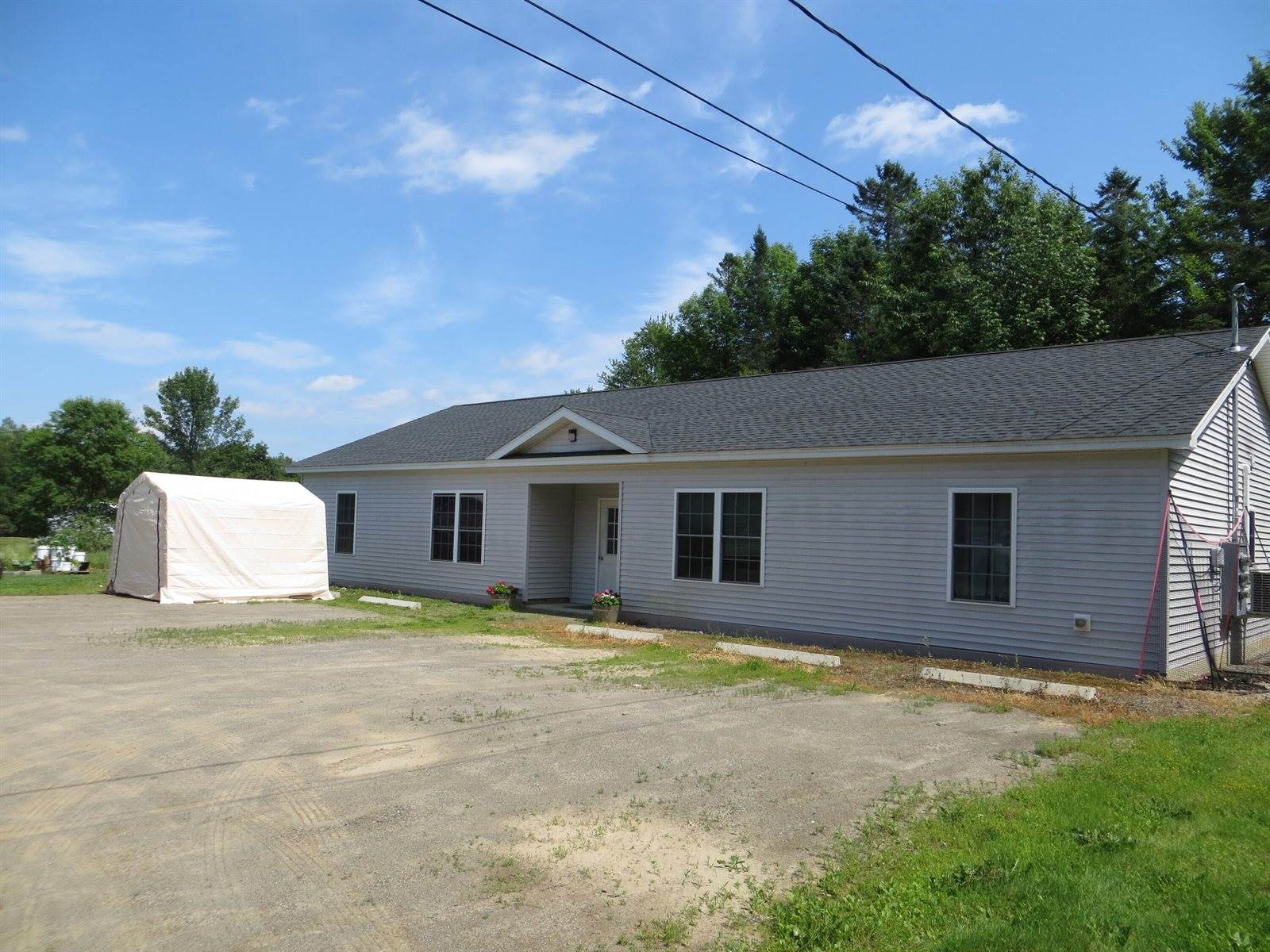 11 Moline Lane, Levant, ME 04456