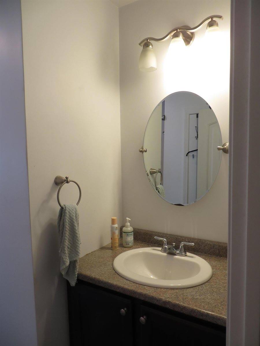 11 Moline Lane, Levant, ME 04456