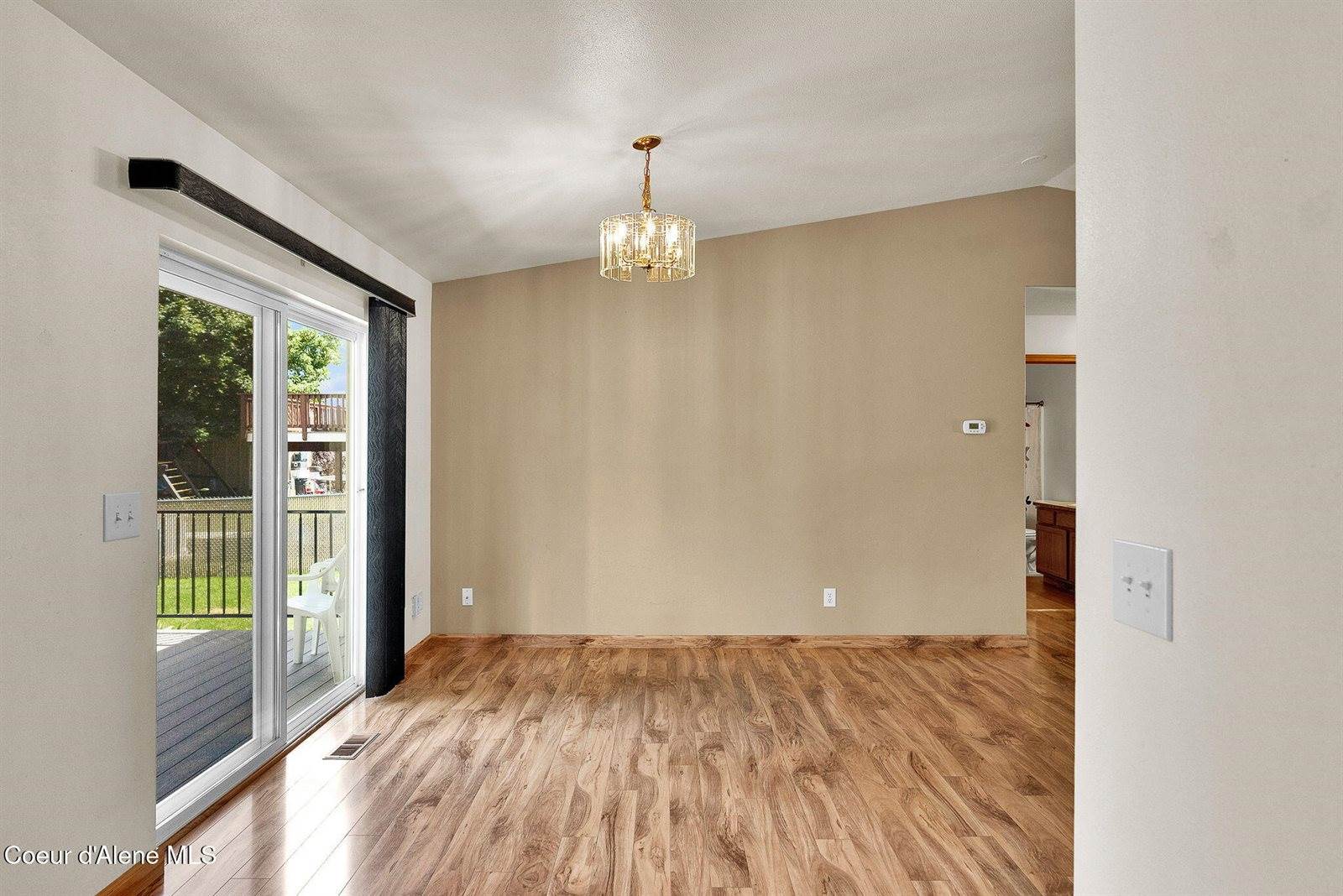 8868 Davis, Hayden, ID 83835