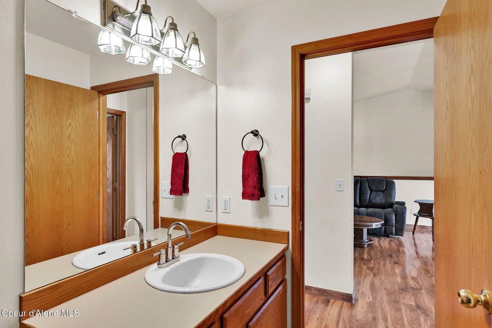 8868 Davis, Hayden, ID 83835