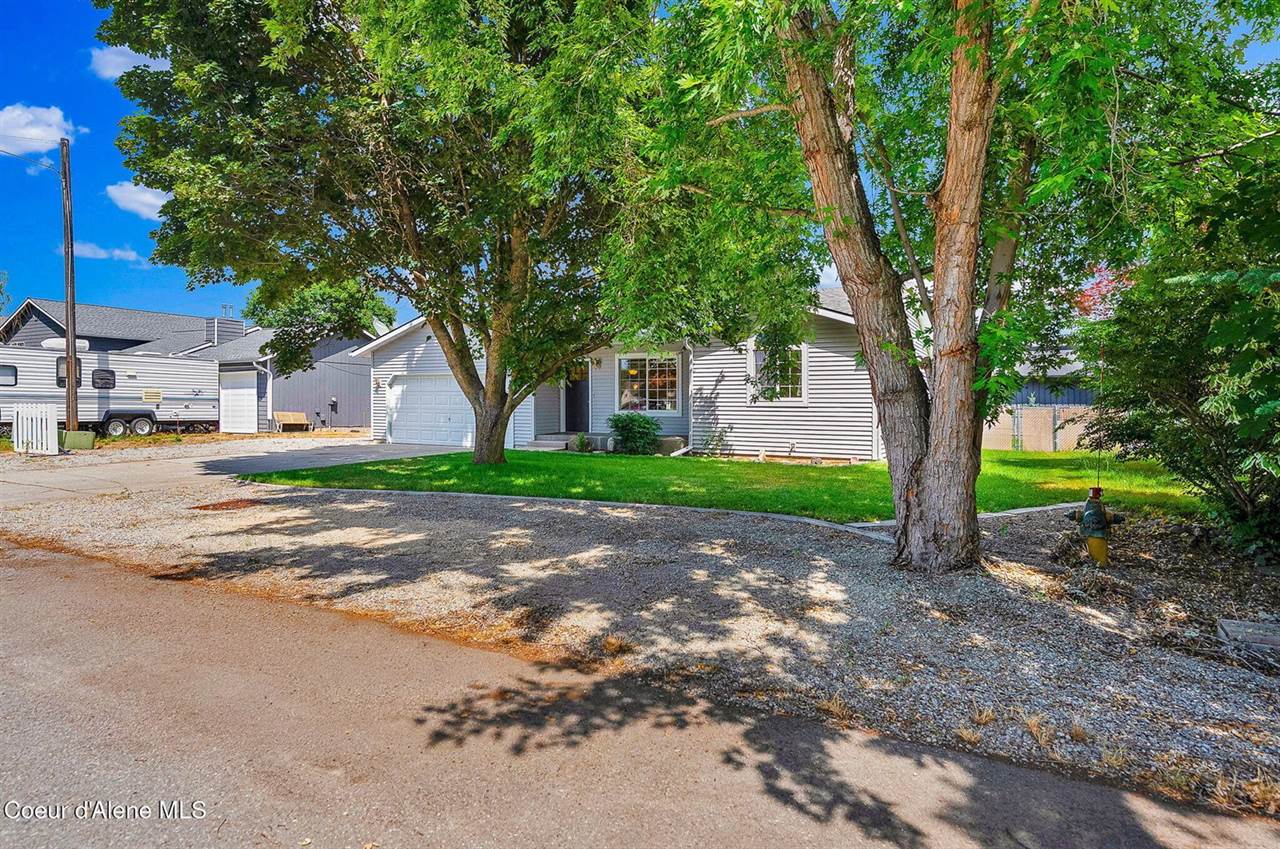 8868 Davis, Hayden, ID 83835