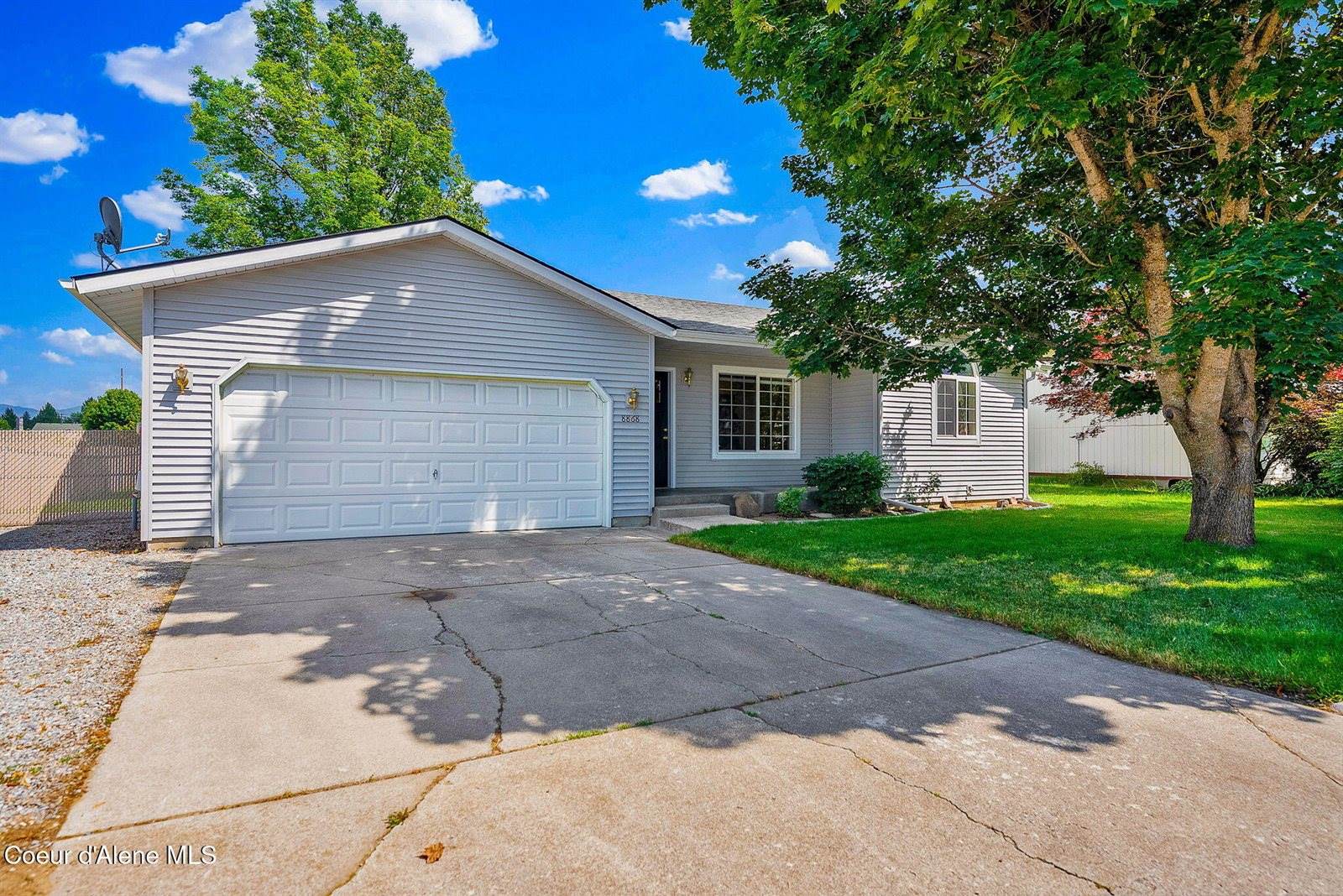 8868 Davis, Hayden, ID 83835