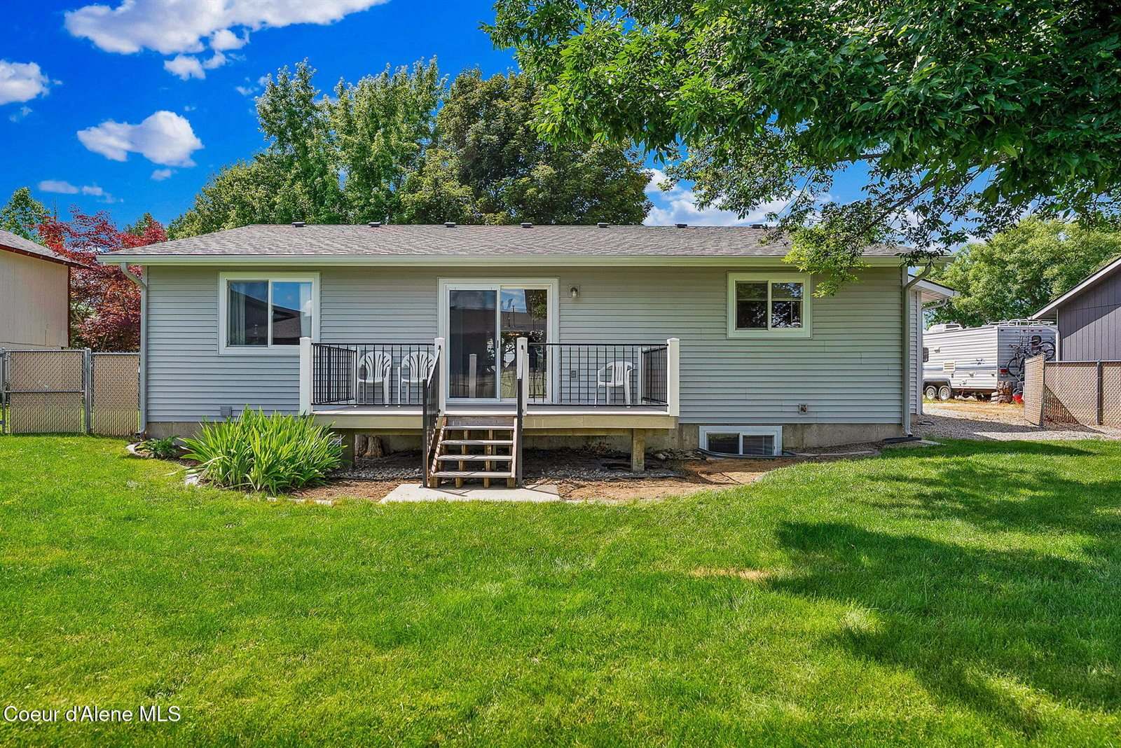 8868 Davis, Hayden, ID 83835