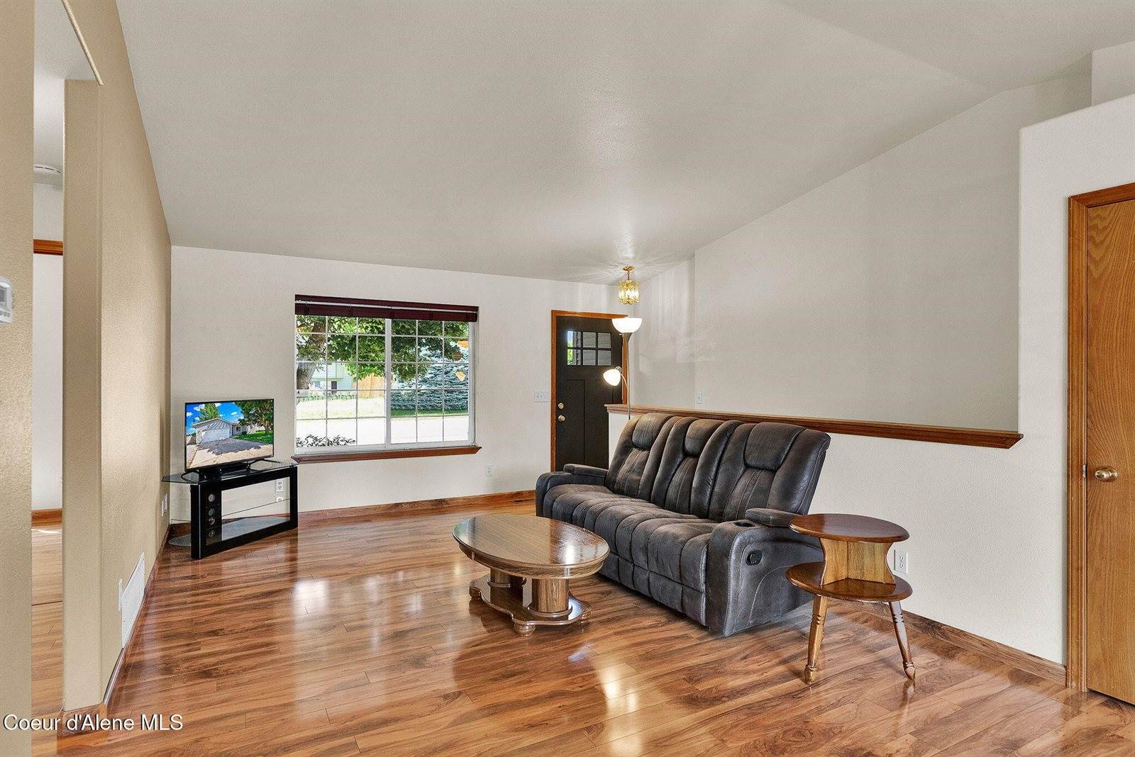 8868 Davis, Hayden, ID 83835