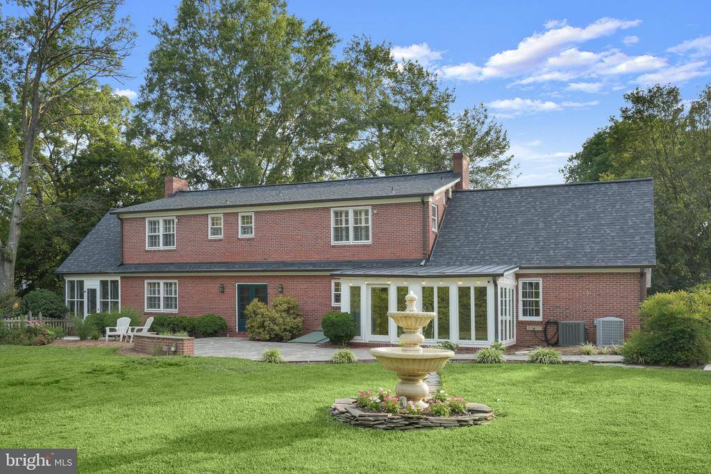 9305 Main Street, Manassas, VA 20110