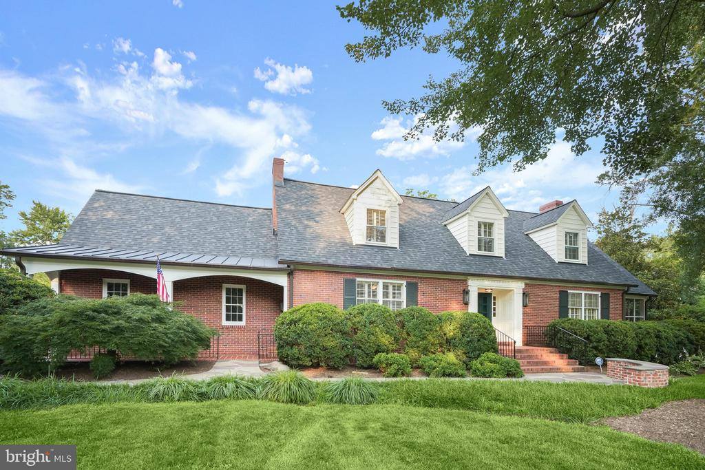 9305 Main Street, Manassas, VA 20110