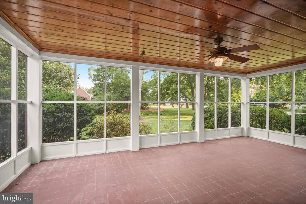 9305 Main Street, Manassas, VA 20110