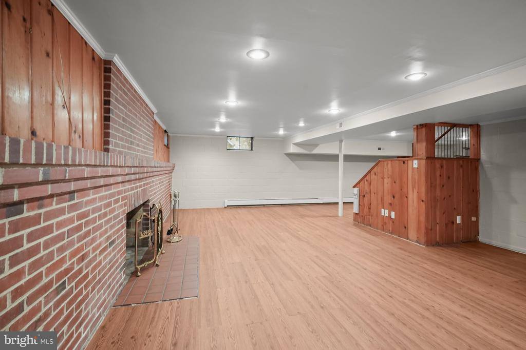 9305 Main Street, Manassas, VA 20110