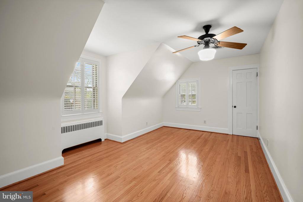 9305 Main Street, Manassas, VA 20110