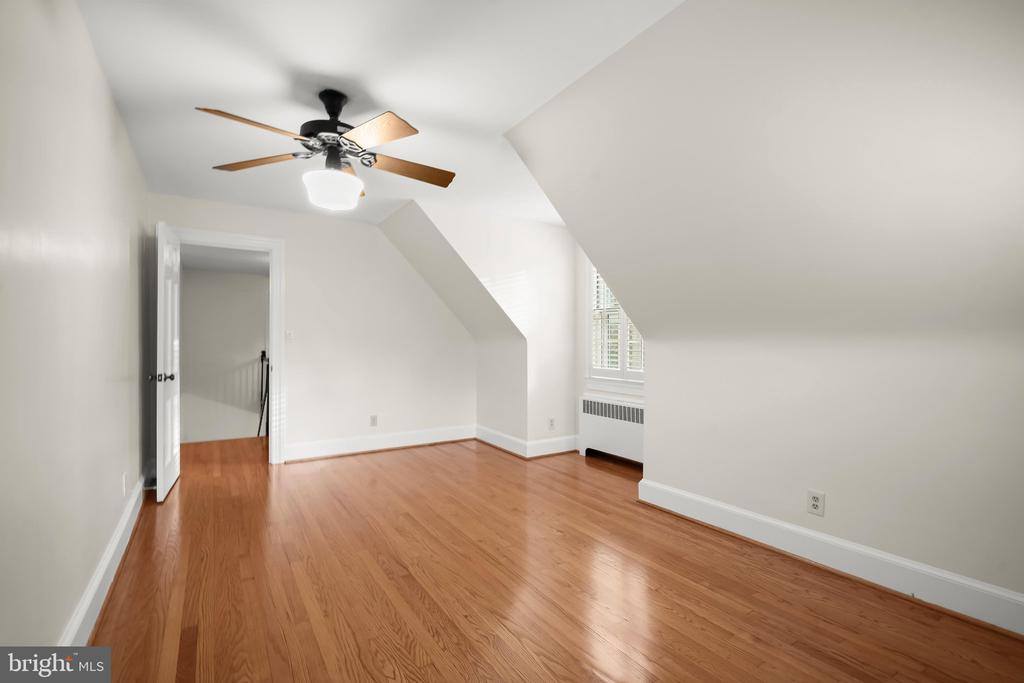9305 Main Street, Manassas, VA 20110