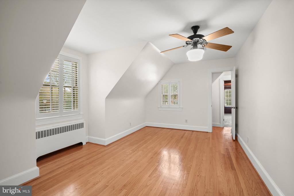 9305 Main Street, Manassas, VA 20110