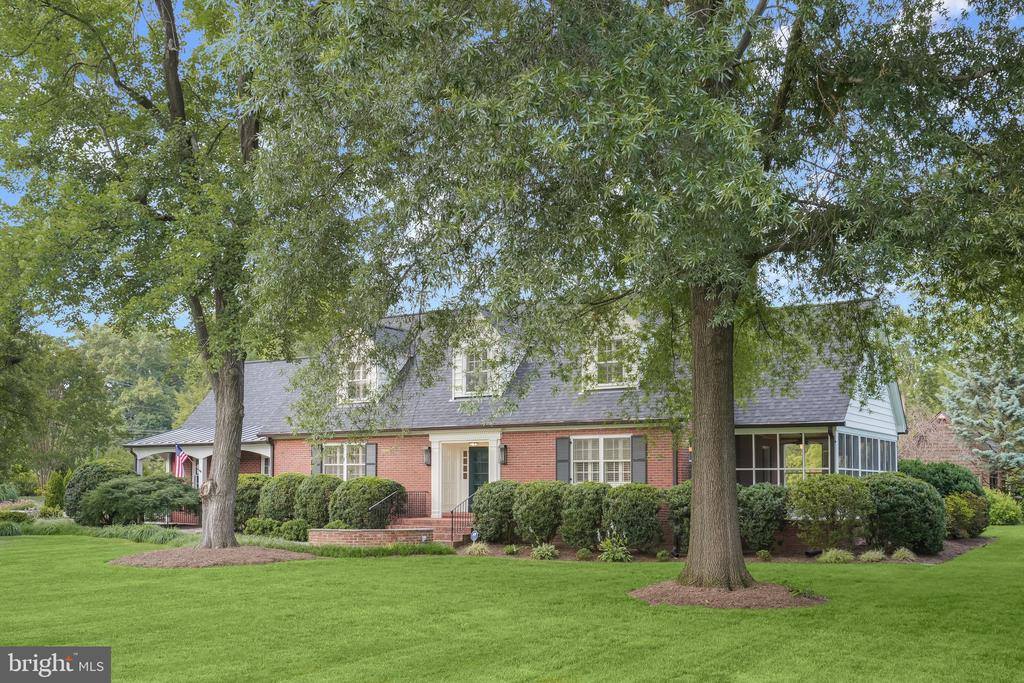9305 Main Street, Manassas, VA 20110