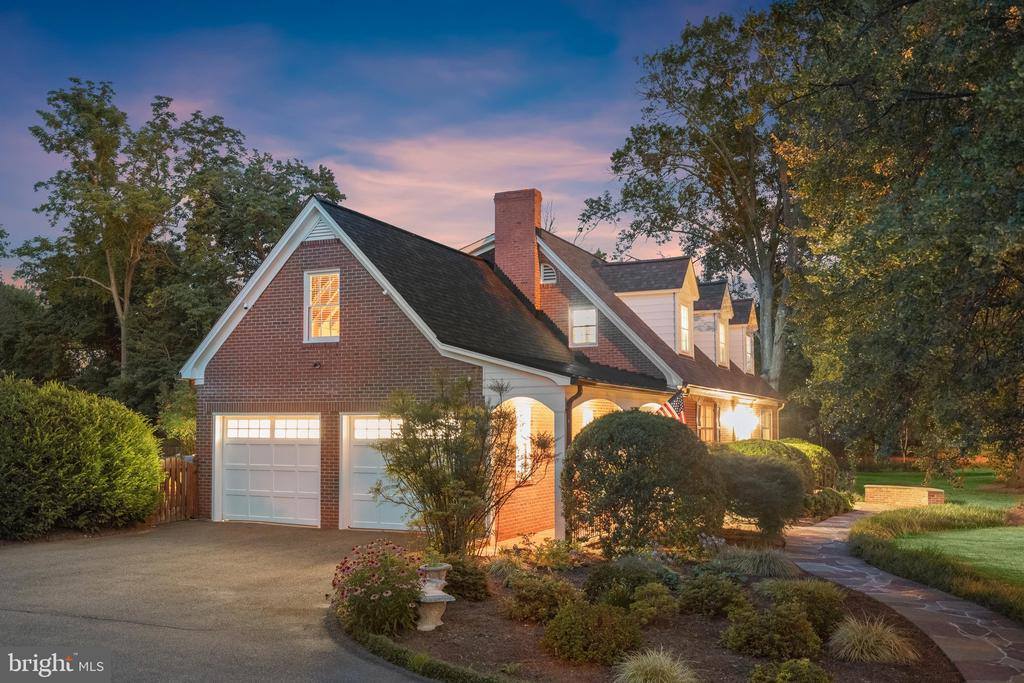 9305 Main Street, Manassas, VA 20110