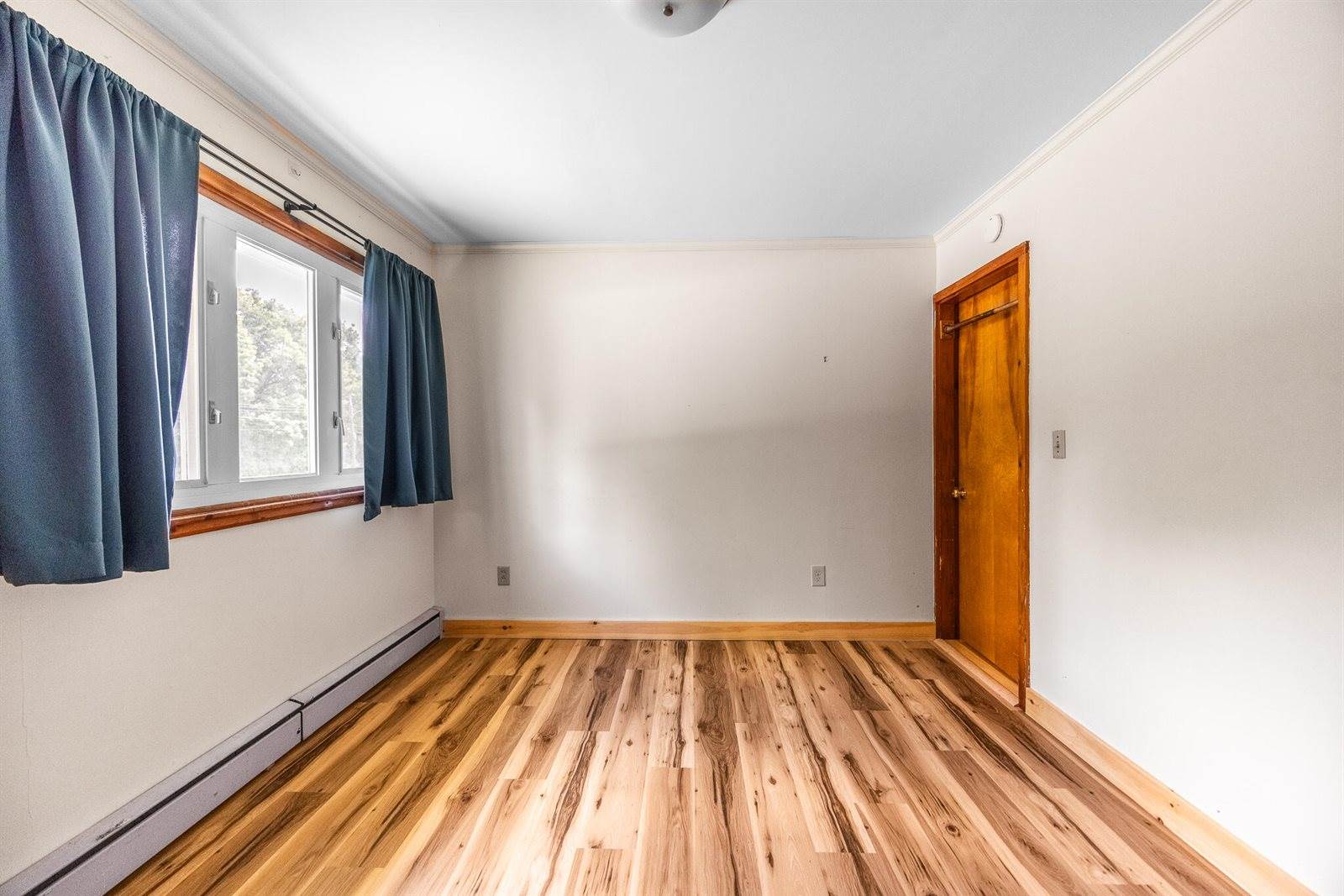 2 Averill Street, Orono, ME 04473