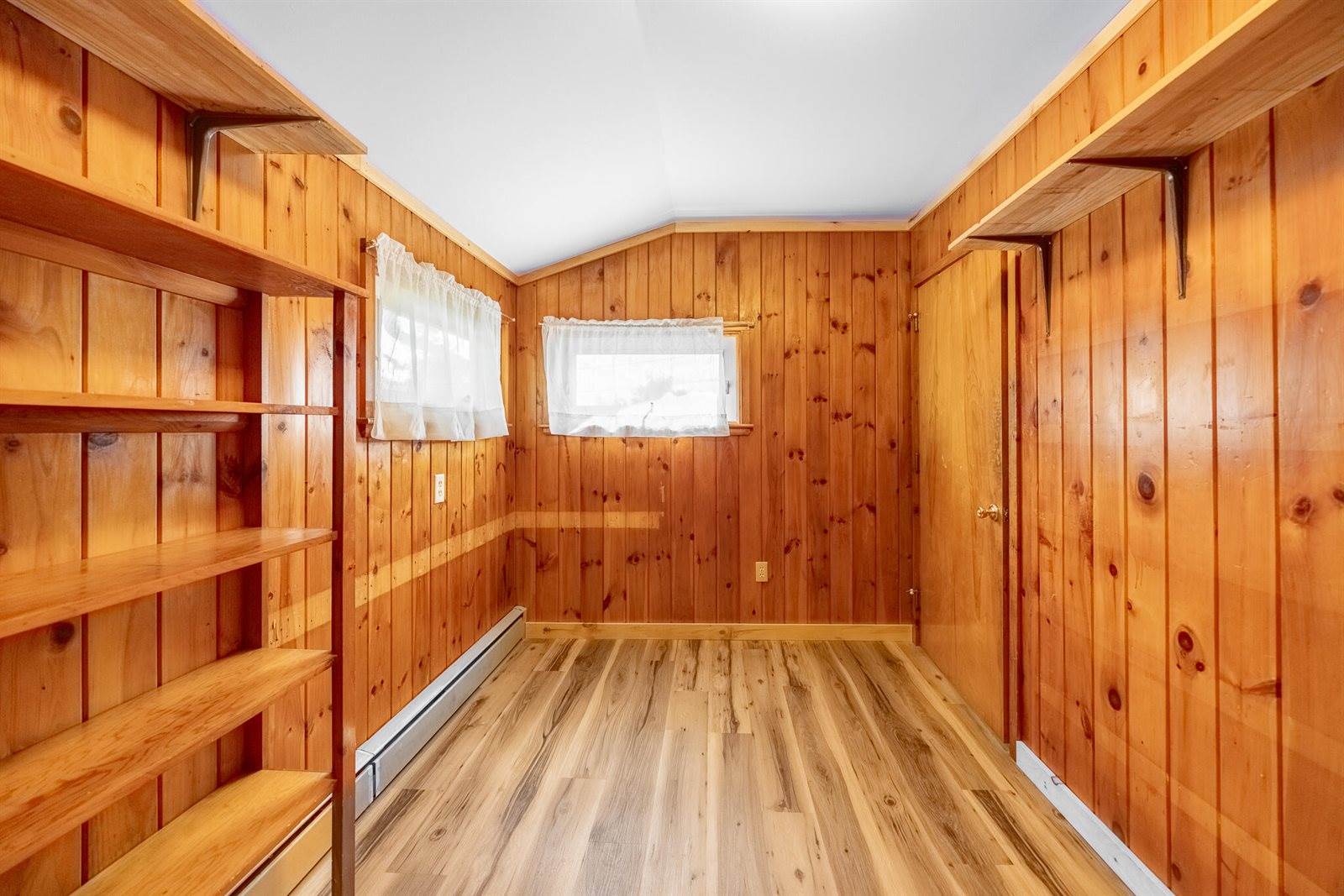 2 Averill Street, Orono, ME 04473