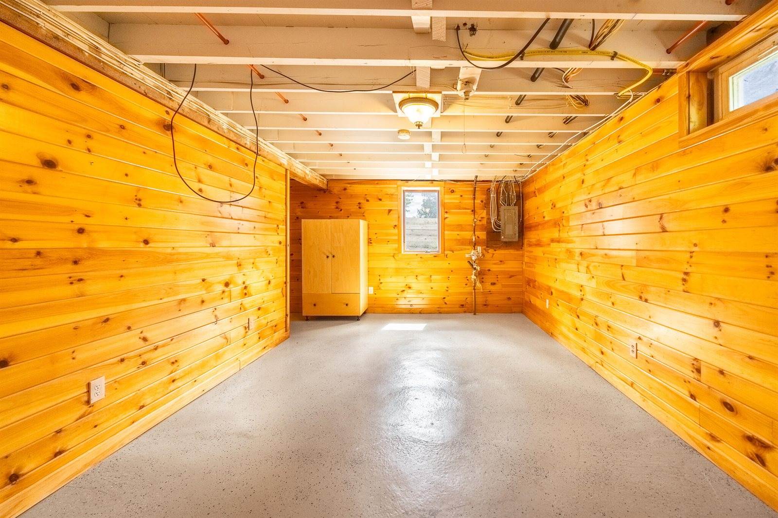 2 Averill Street, Orono, ME 04473