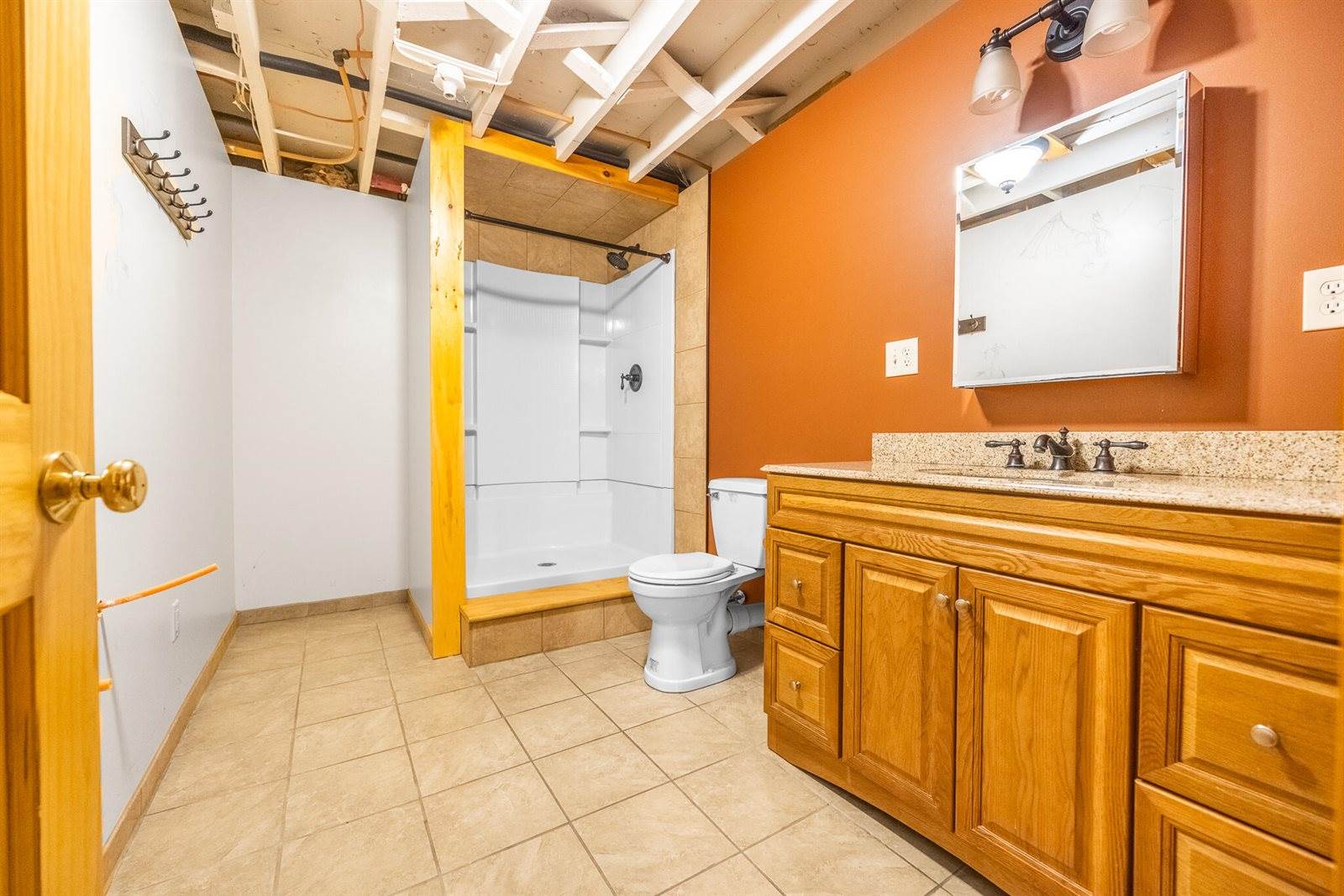 2 Averill Street, Orono, ME 04473