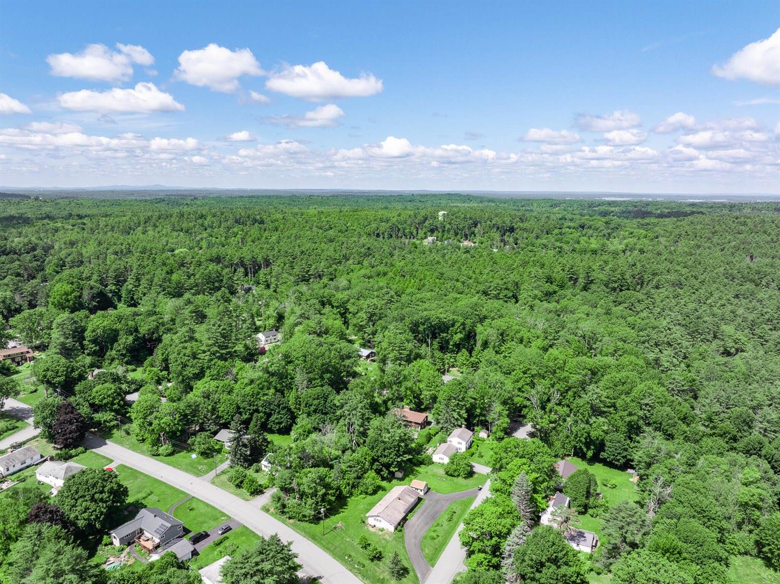 2 Averill Street, Orono, ME 04473