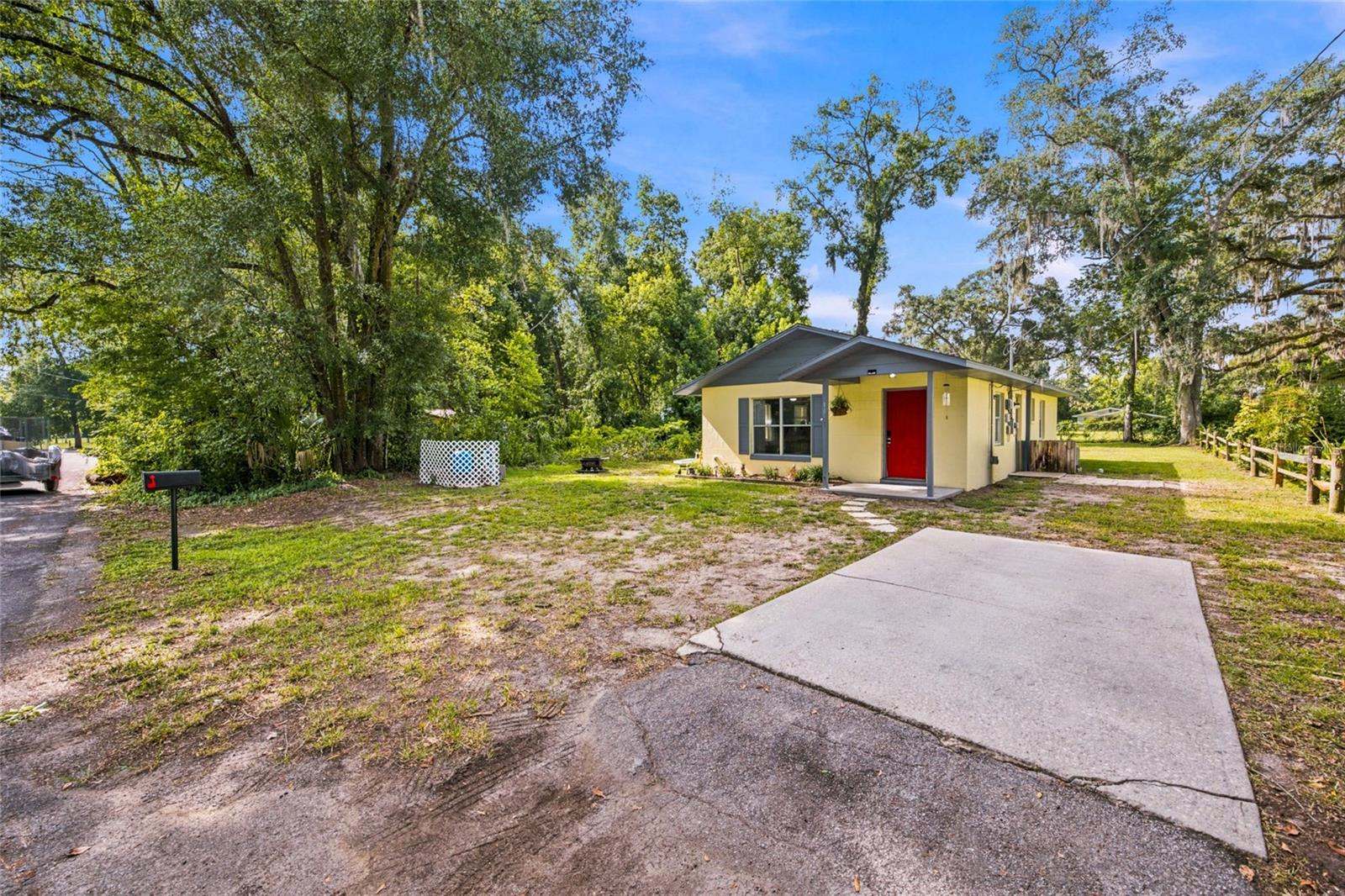 1850 NE 61ST Place, Ocala, FL 34479