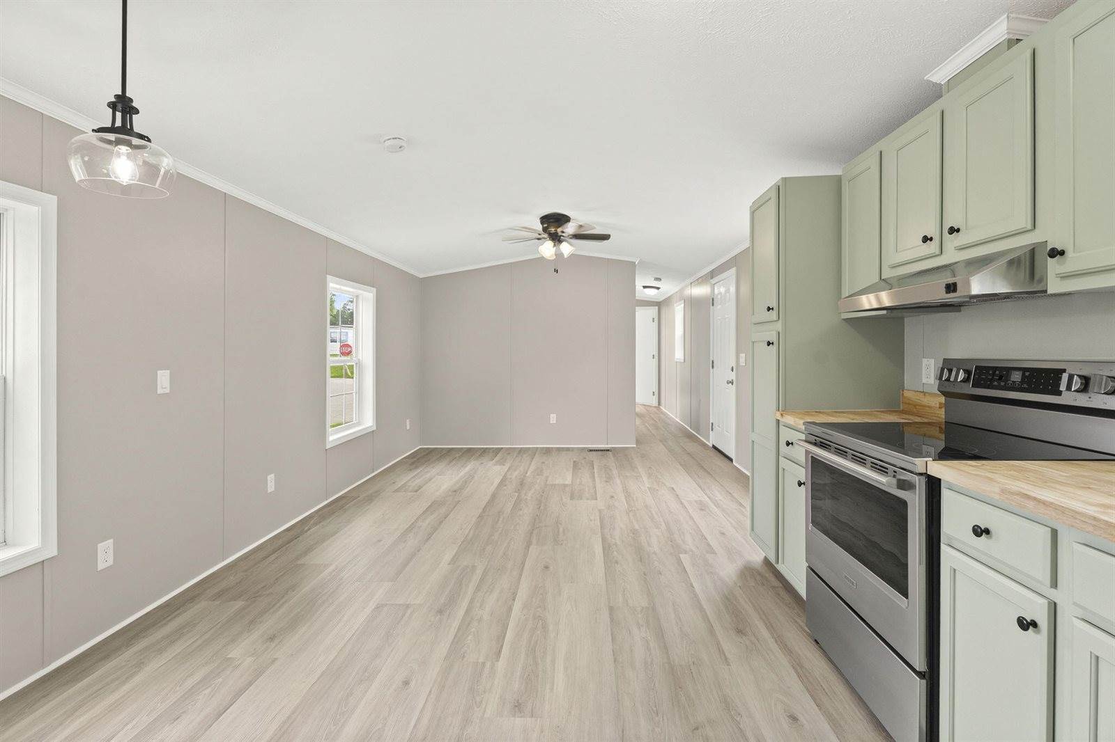 1 Shadow Lane, Holden, ME 04429