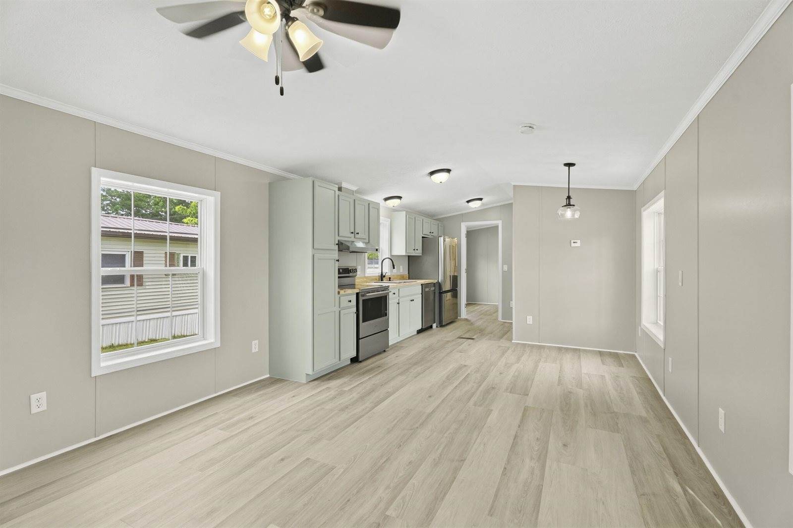 1 Shadow Lane, Holden, ME 04429
