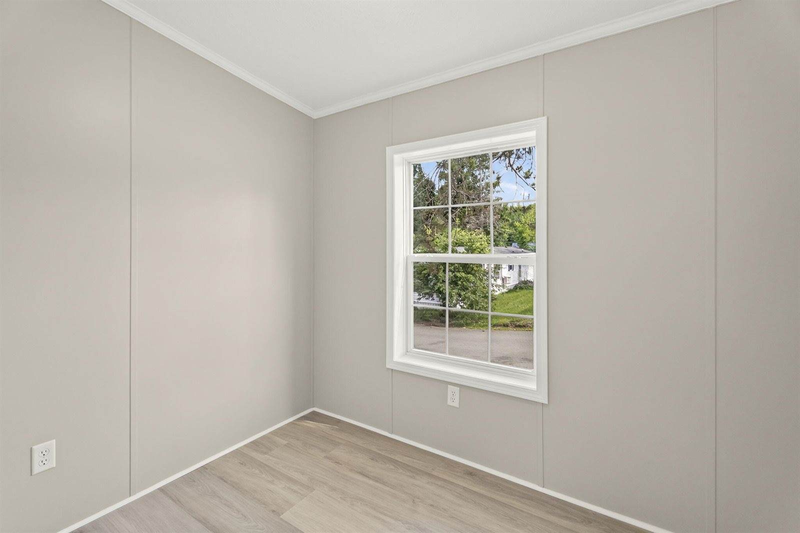 1 Shadow Lane, Holden, ME 04429