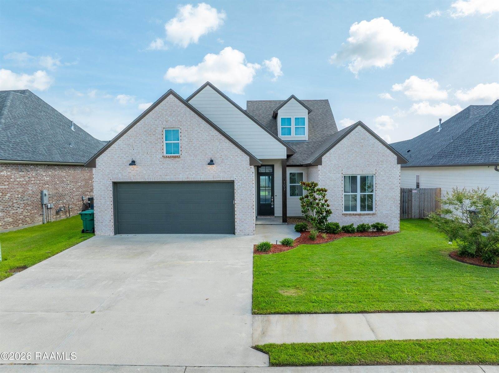 102 Queen Palm Circle, Youngsville, LA 70592