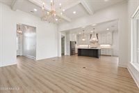 102 Queen Palm Circle, Youngsville, LA 70592