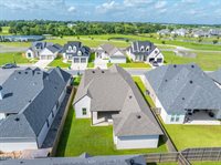 102 Queen Palm Circle, Youngsville, LA 70592