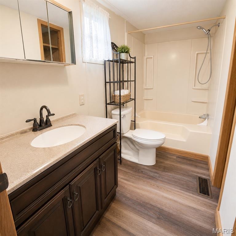 13208 Halt Drive, Dixon, MO 65459