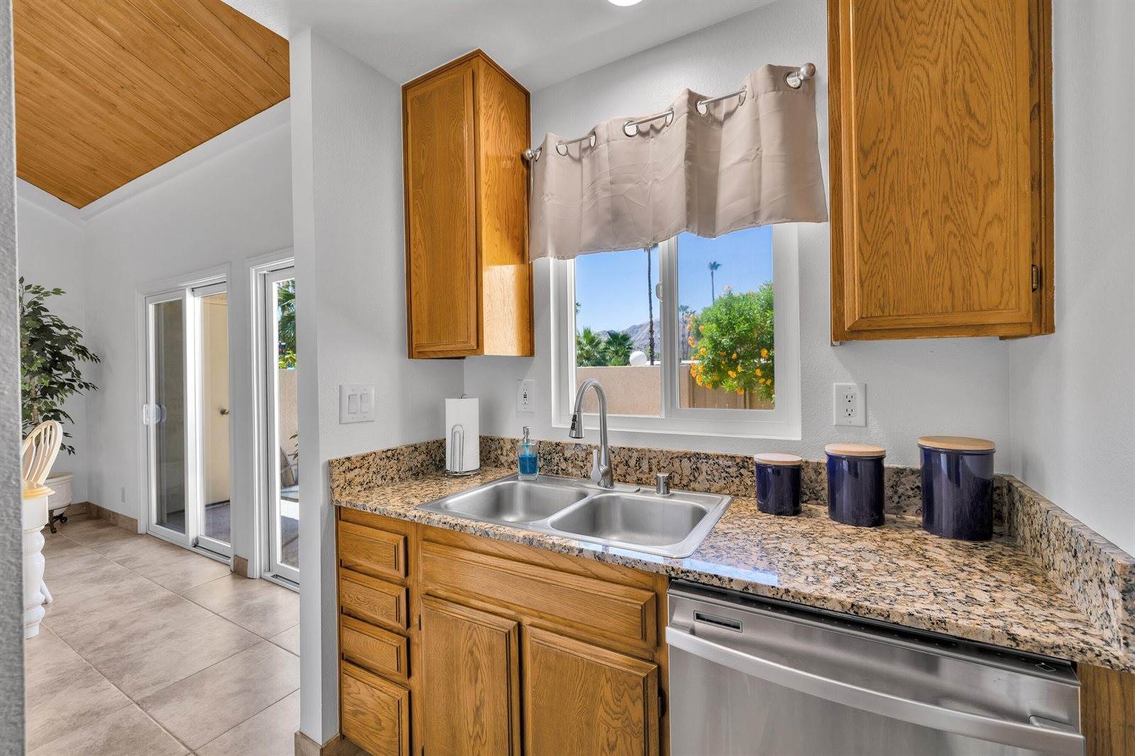 70100 Mirage Cove Drive, Rancho Mirage, CA 92270