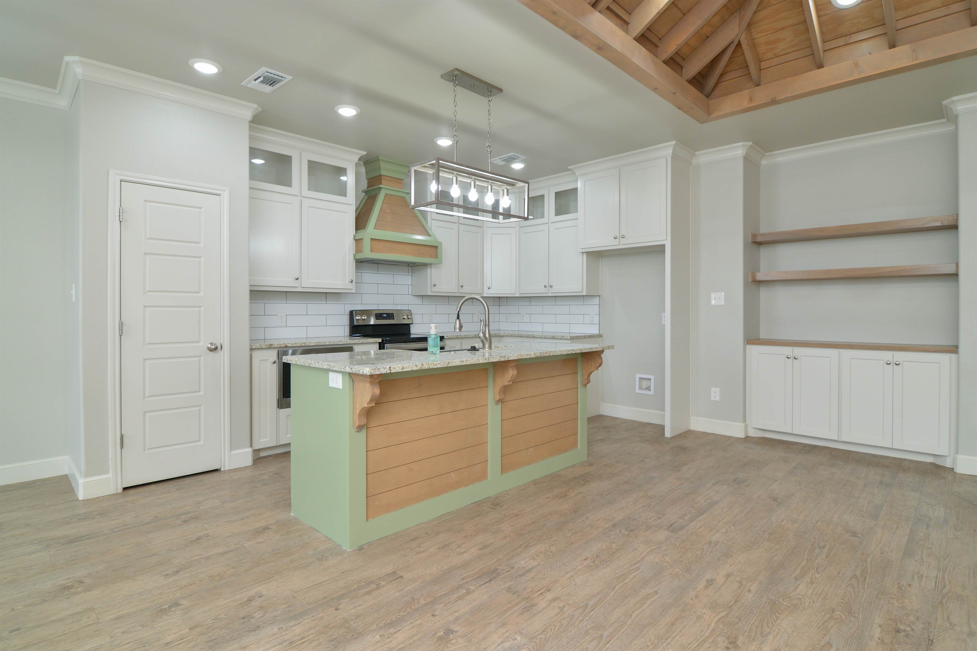 1019 N Fulton Avenue, Lubbock, TX 79416
