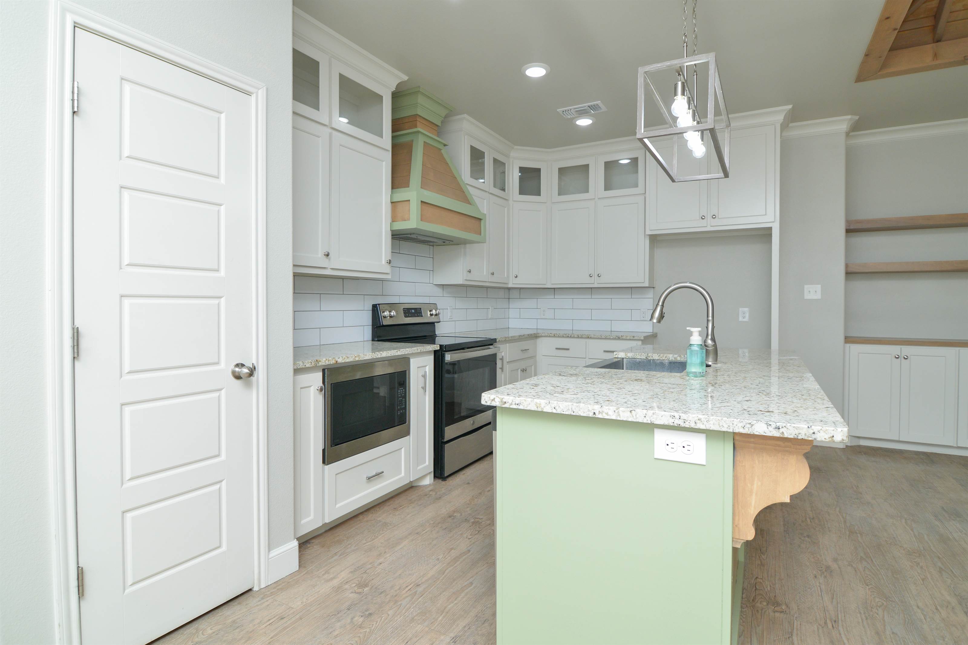 1019 N Fulton Avenue, Lubbock, TX 79416
