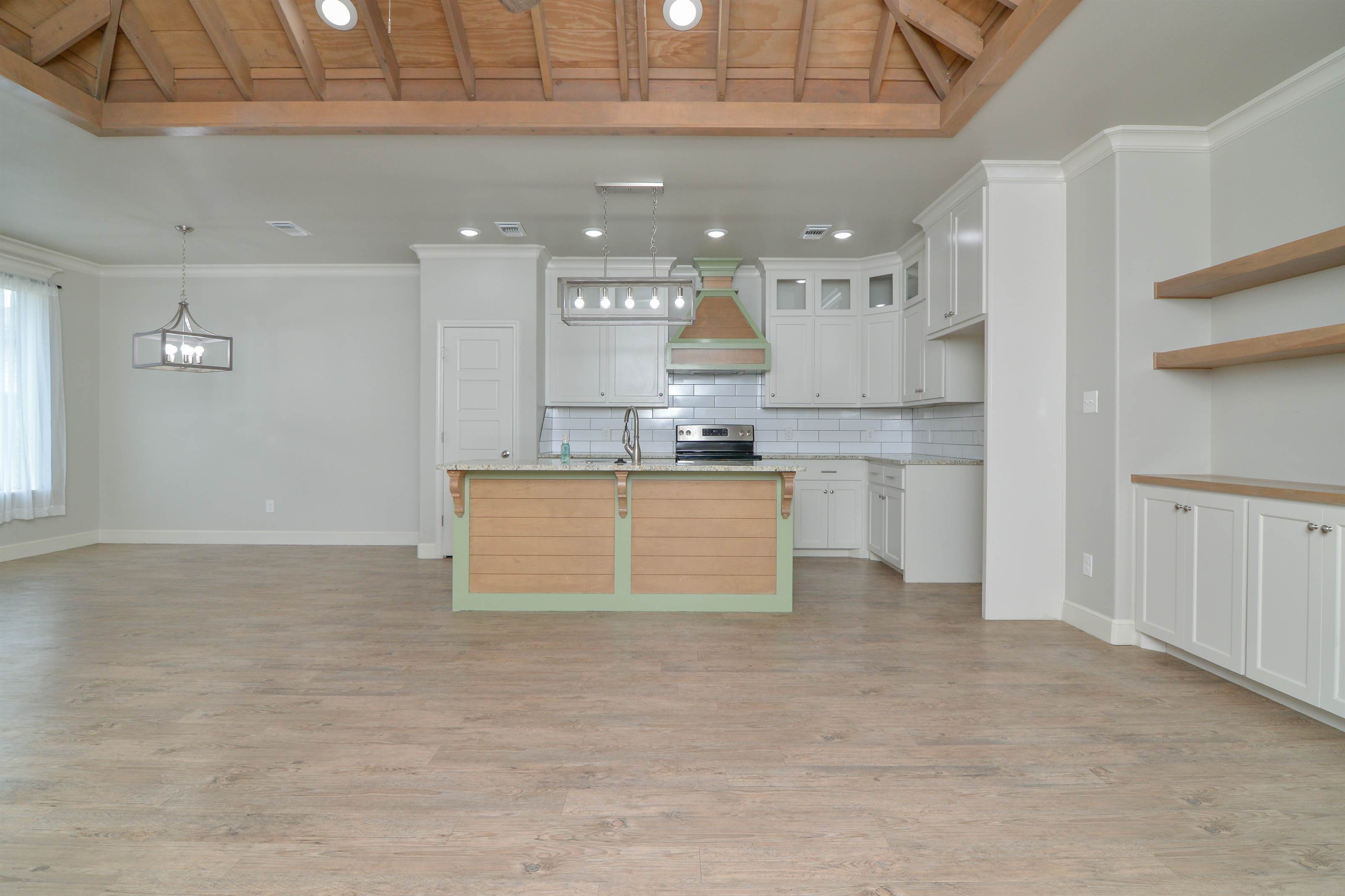 1019 N Fulton Avenue, Lubbock, TX 79416