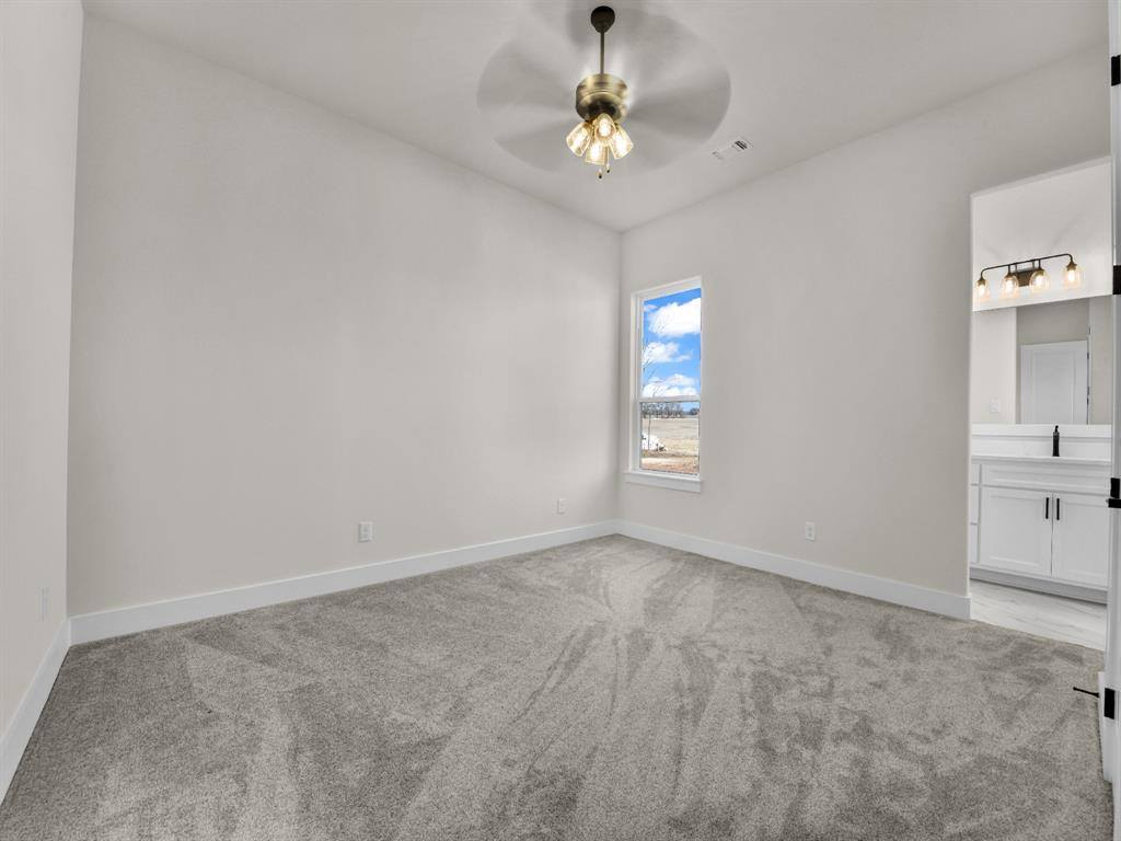 212 Desperado Court, Weatherford, TX 76088