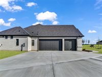 212 Desperado Court, Weatherford, TX 76088