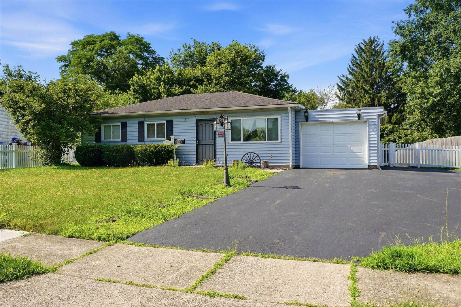 5285 Zimmer Drive, Columbus, OH 43232
