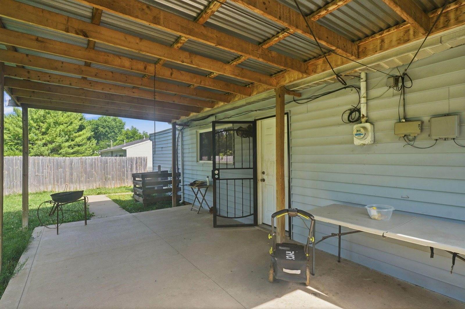 5285 Zimmer Drive, Columbus, OH 43232