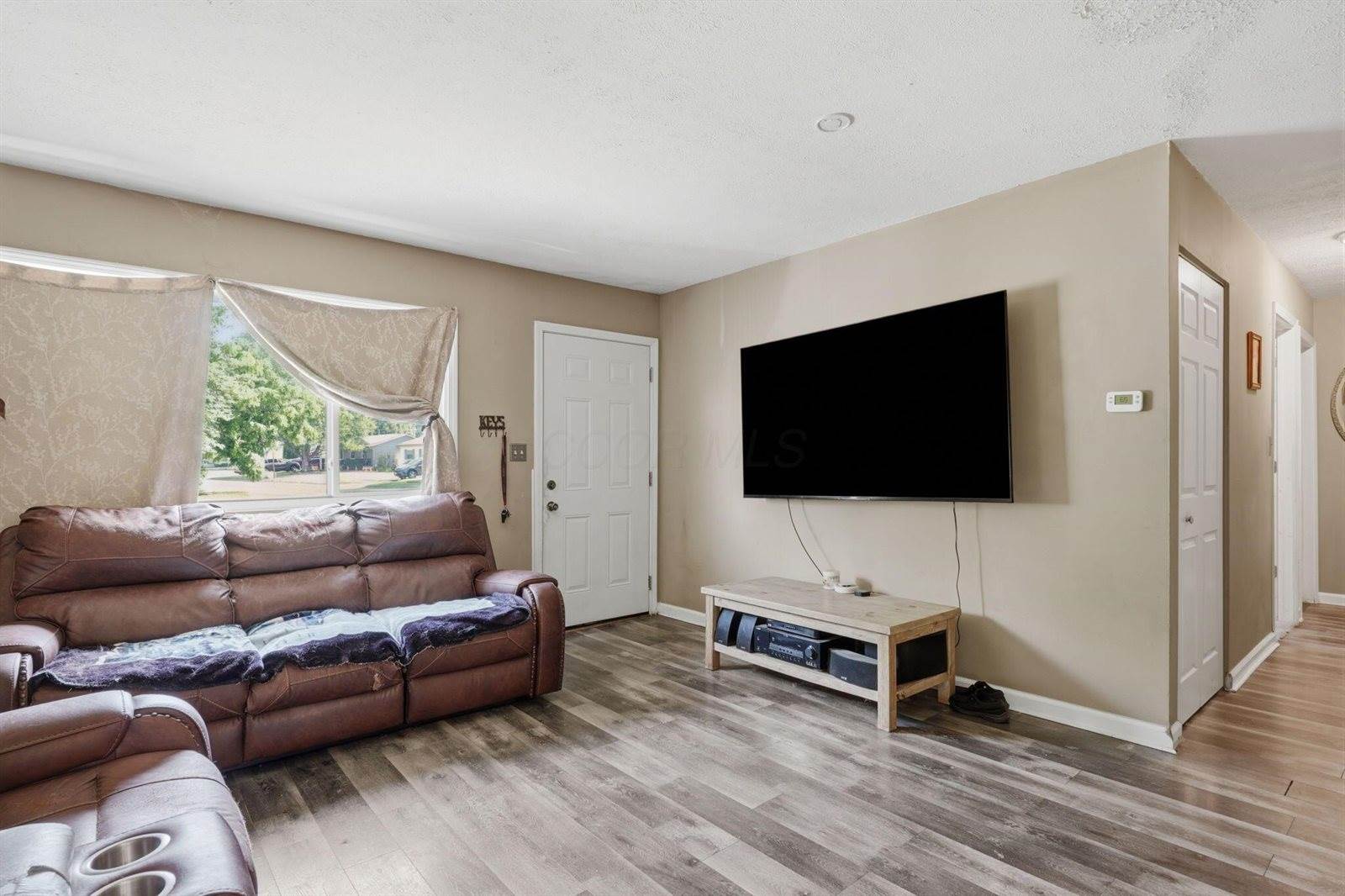 5285 Zimmer Drive, Columbus, OH 43232