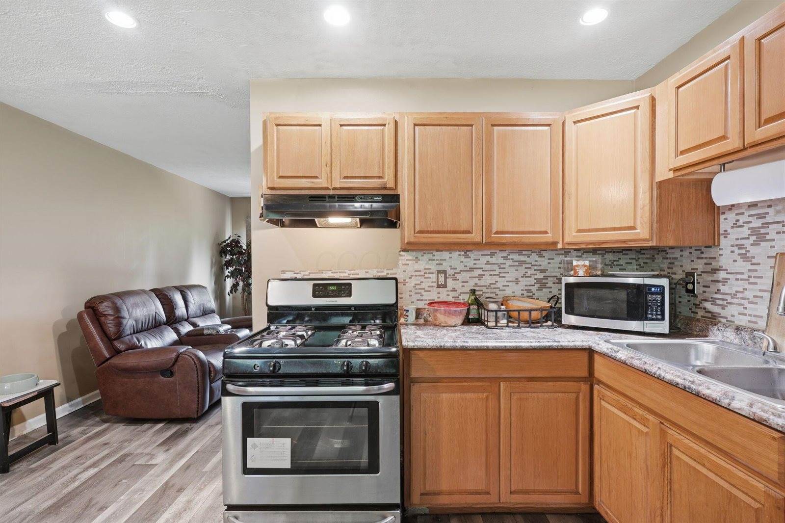 5285 Zimmer Drive, Columbus, OH 43232