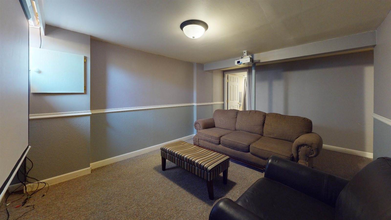 721 Meadow Place, Ames, IA 50010