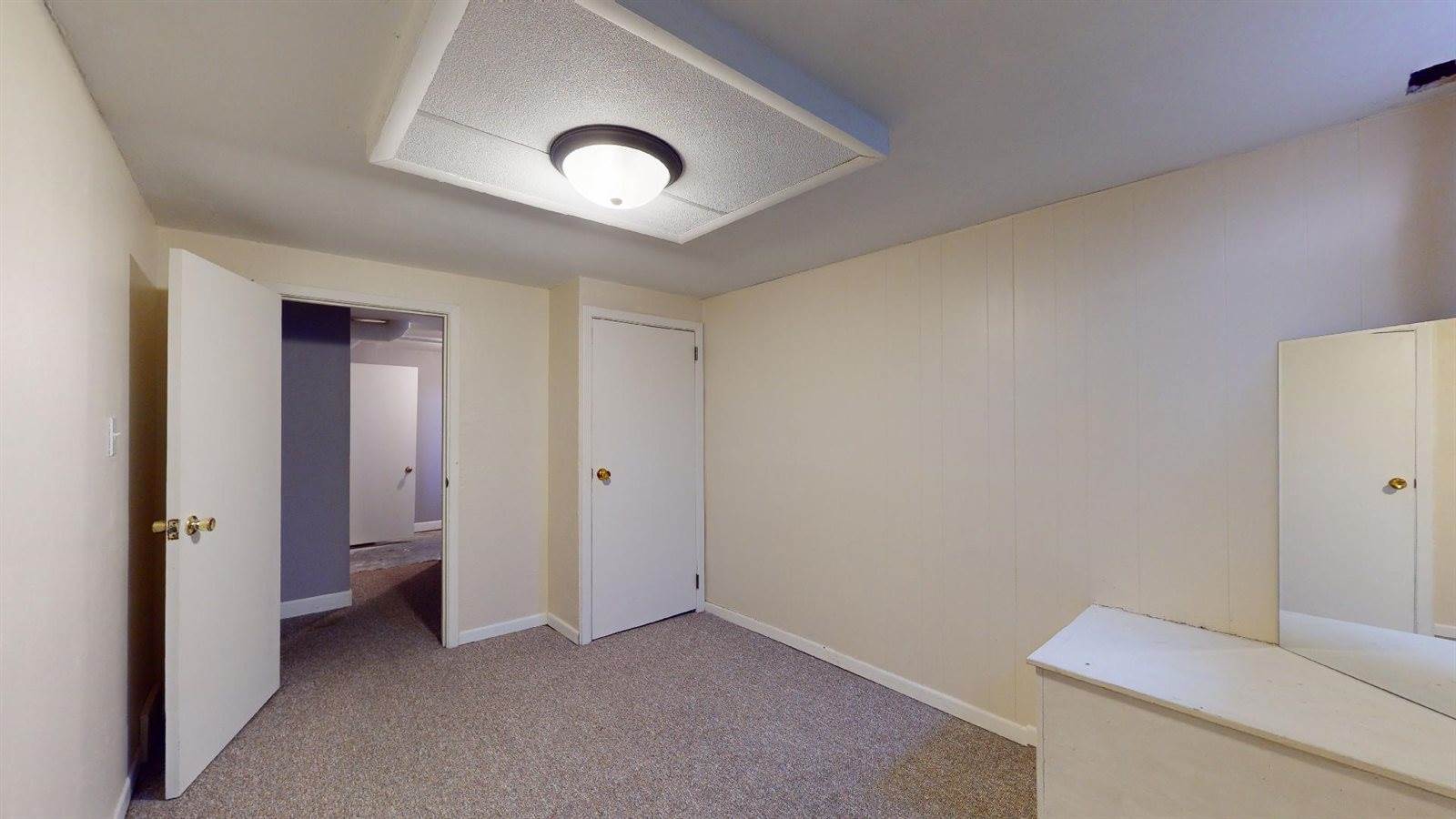 721 Meadow Place, Ames, IA 50010